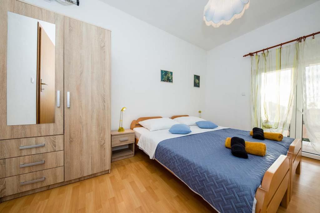 Apartmani Luka Banjol Exterior foto