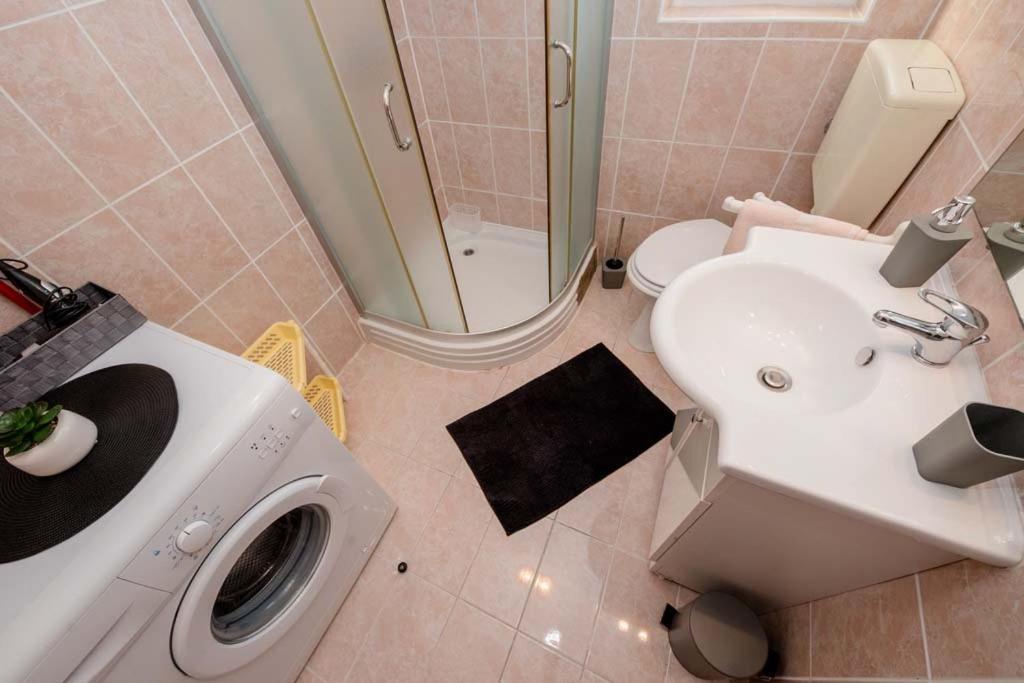 Apartmani Luka Banjol Exterior foto