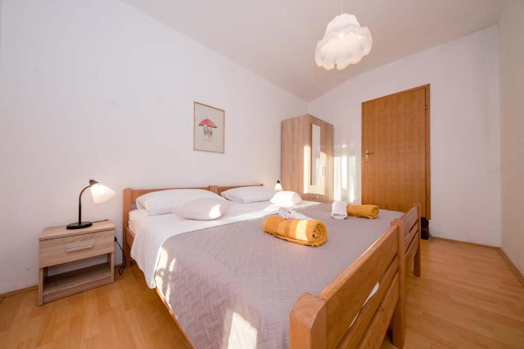 Apartmani Luka Banjol Exterior foto